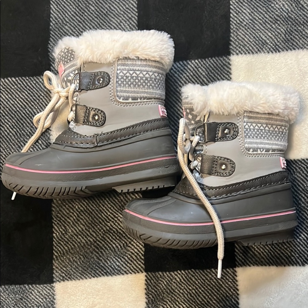 London Fog Gray, Pink and Black Winter Boots with Fur Trim toddler size 7